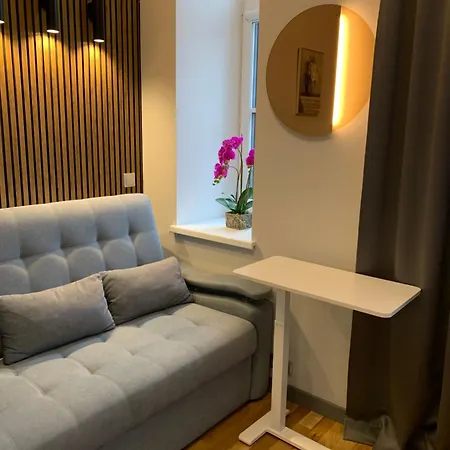 Premium Design, Renovated 2024 Free Parking Appartement *